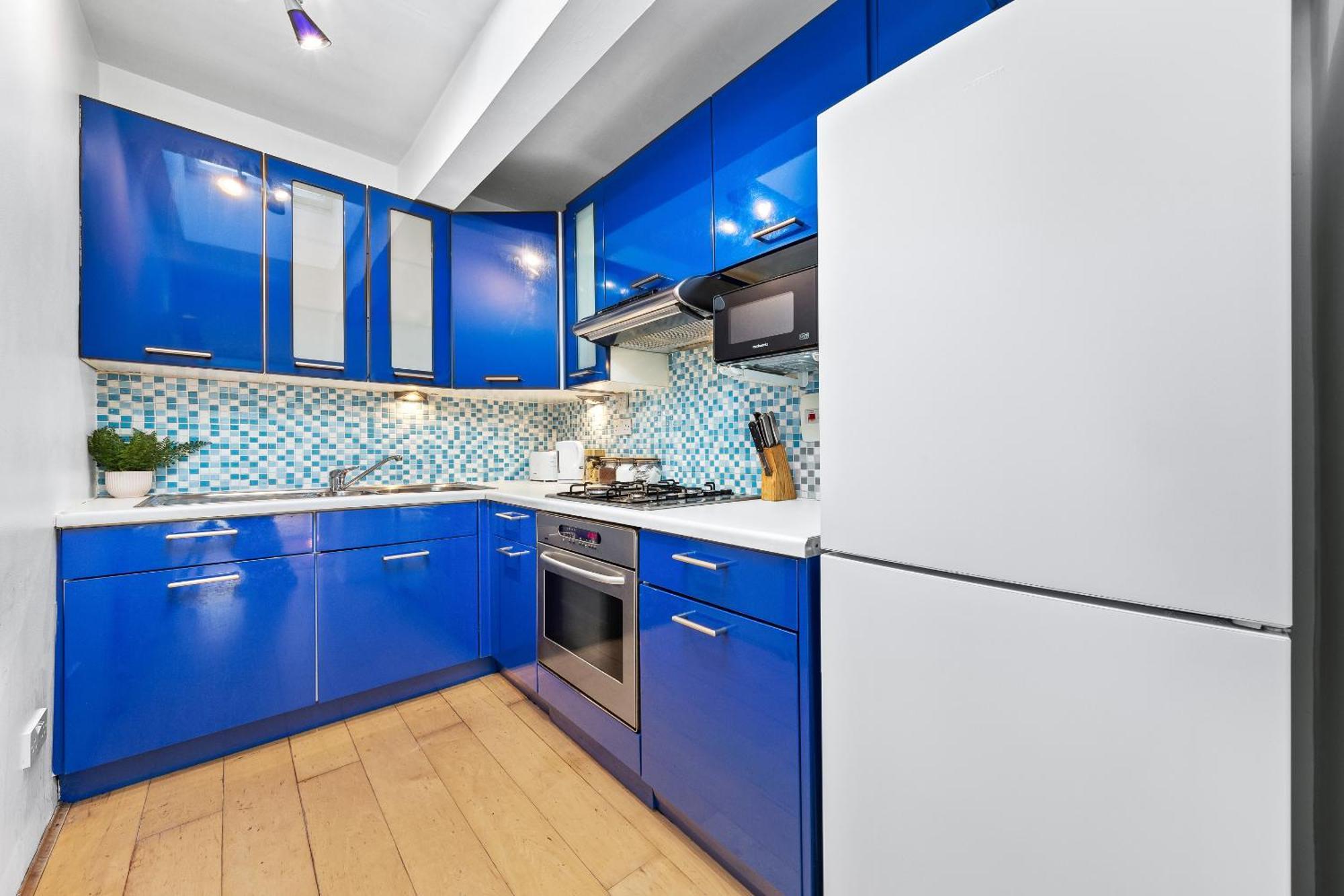 Balcony Blue Theme 1 Bedroom Central London Luxury Flat Near Hyde Park! Accommodates Up To 6! Double Sofa Bed And Next To Station! المظهر الخارجي الصورة