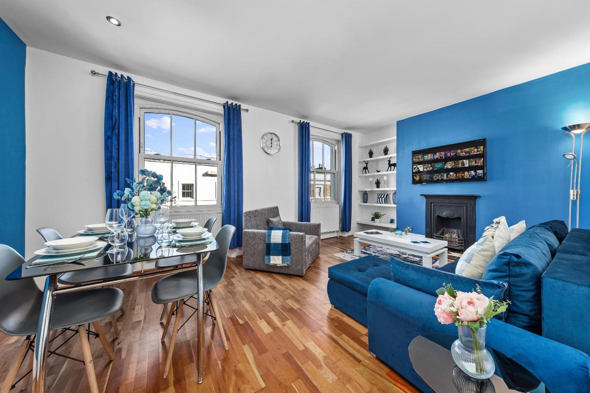 Balcony Blue Theme 1 Bedroom Central London Luxury Flat Near Hyde Park! Accommodates Up To 6! Double Sofa Bed And Next To Station! المظهر الخارجي الصورة