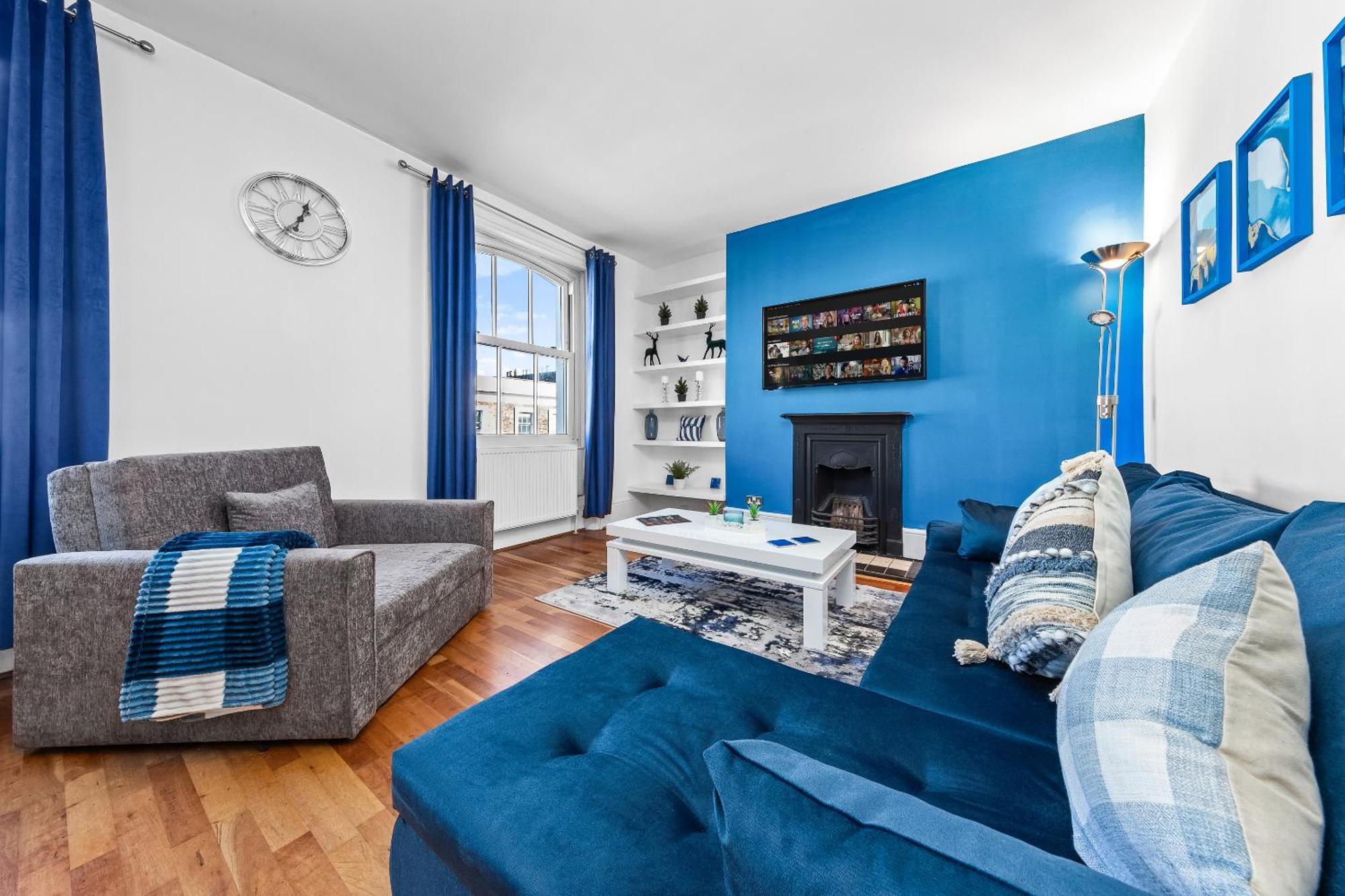 Balcony Blue Theme 1 Bedroom Central London Luxury Flat Near Hyde Park! Accommodates Up To 6! Double Sofa Bed And Next To Station! المظهر الخارجي الصورة